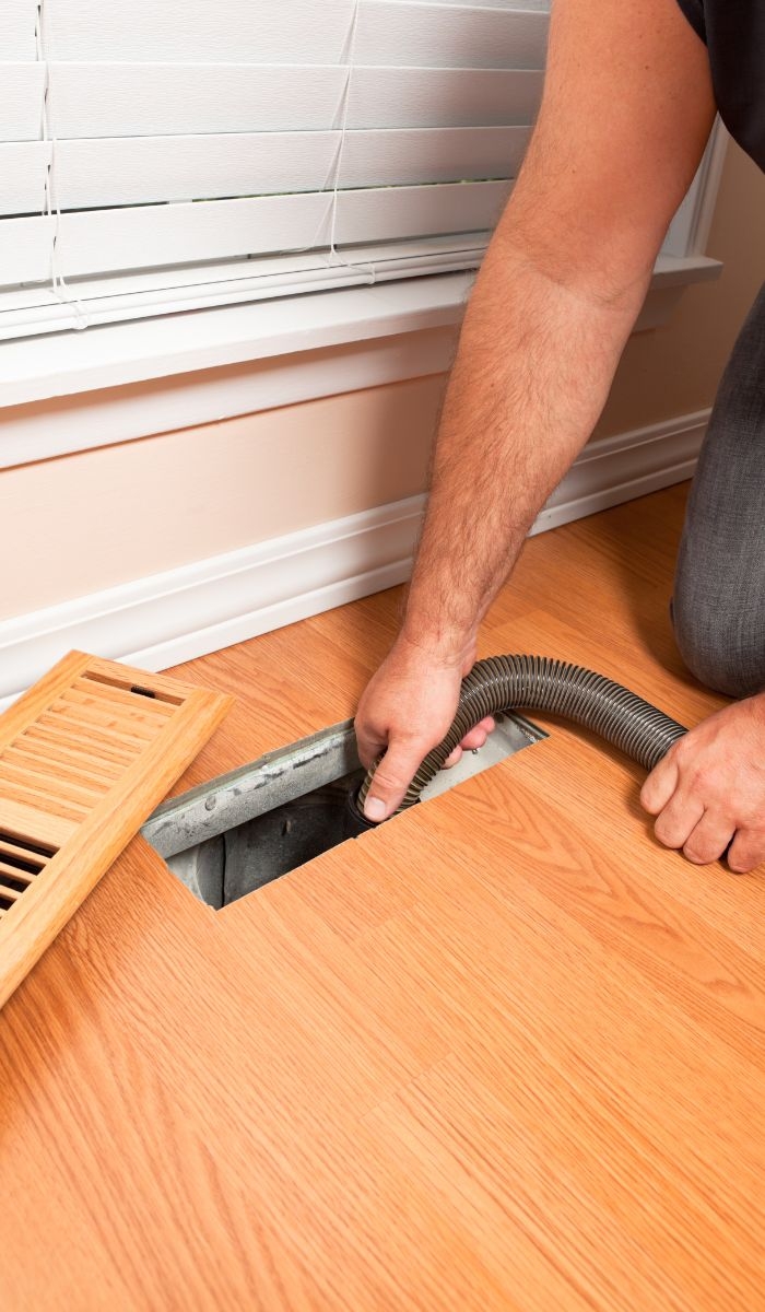 How important is flexibility in cleaning contracts for businesses?