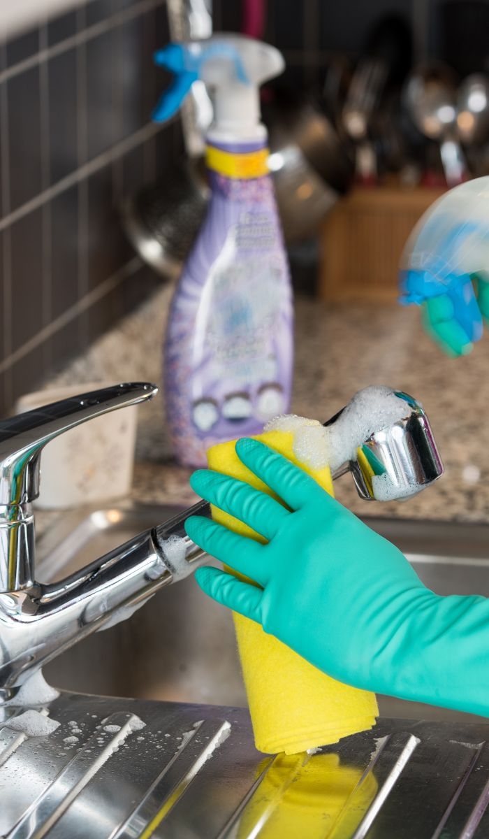 How does Clean Group handle deep cleaning projects?